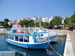 Bootjes aan het haventje van Skiathos-stad