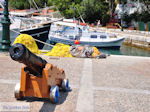 Kanon in het havntje van Skiathos-stad